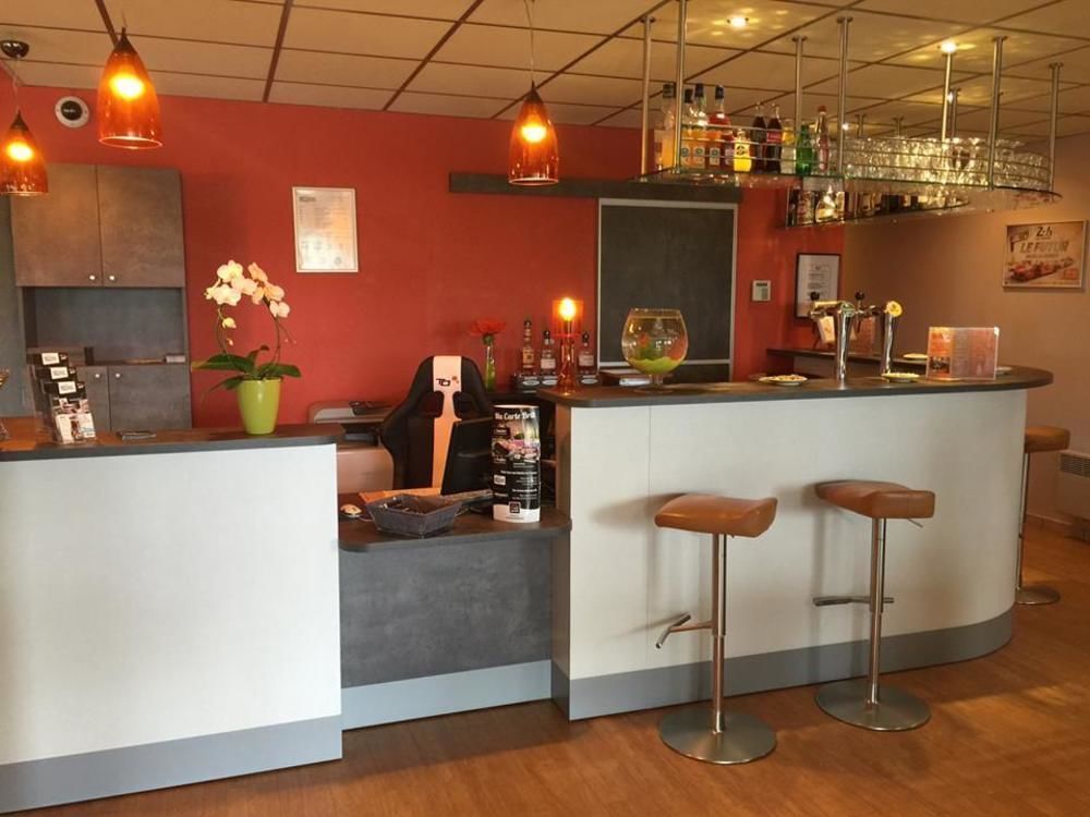 Brit Hotel Les Evens Saint-Saturnin (Sarthe) Exterior foto